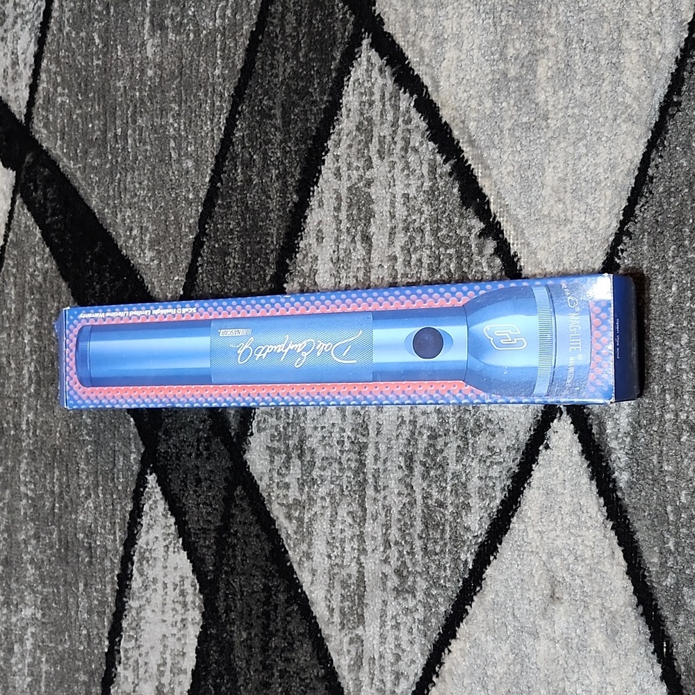 1999 MAG-LITE NASCAR DALE EARNHARDT JR #3 BLUE SIGNATURE SERIES FLASHLIGHT PRICE